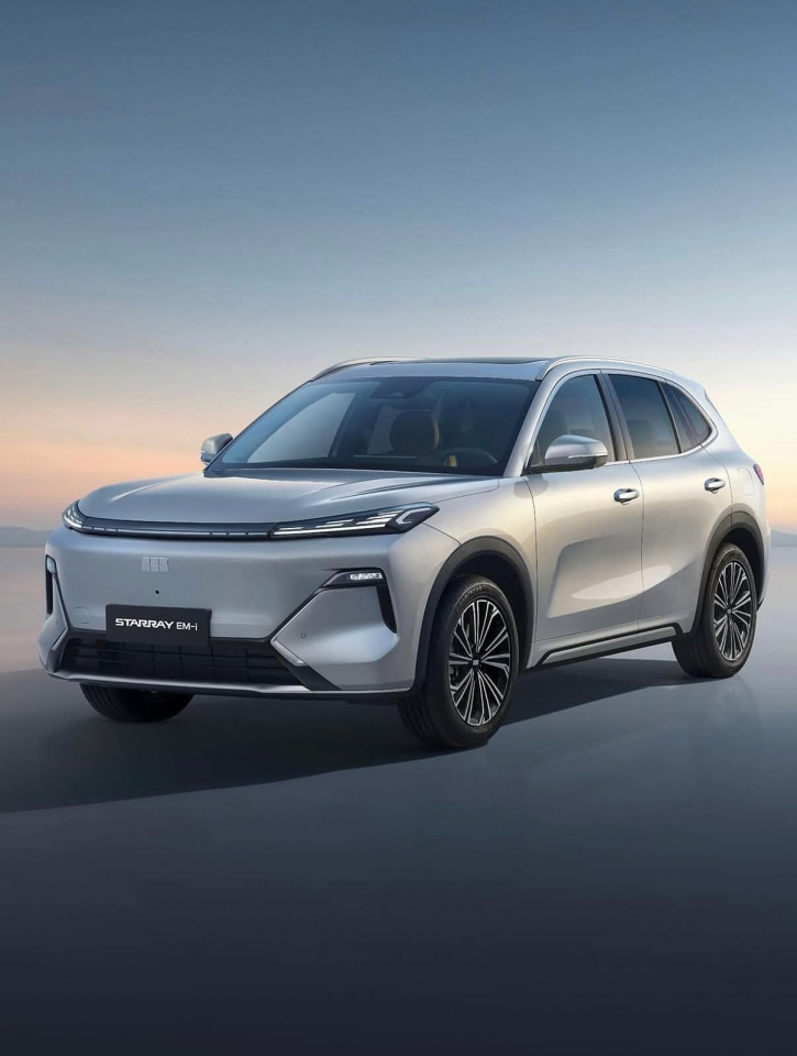 Geely Starray EM-i, il tuo angolo di pace tra casa e lavoro.